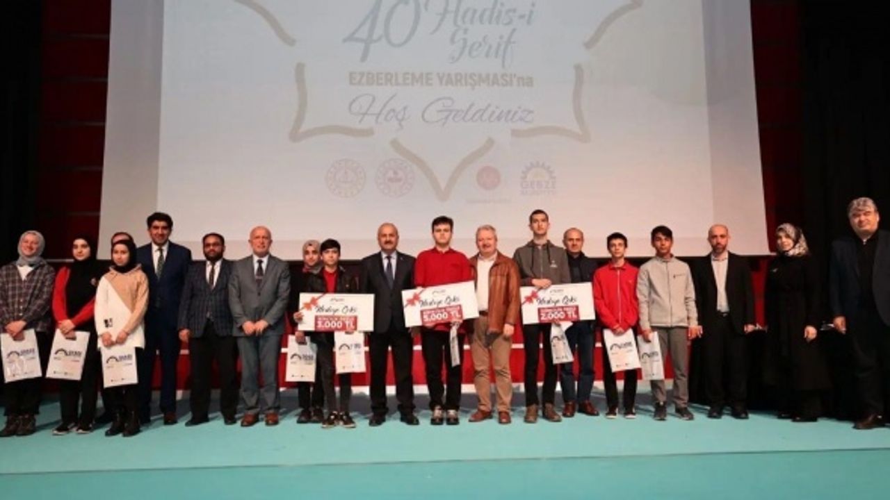 Öğrencilerin 40 hadis-i şerif heyecanı