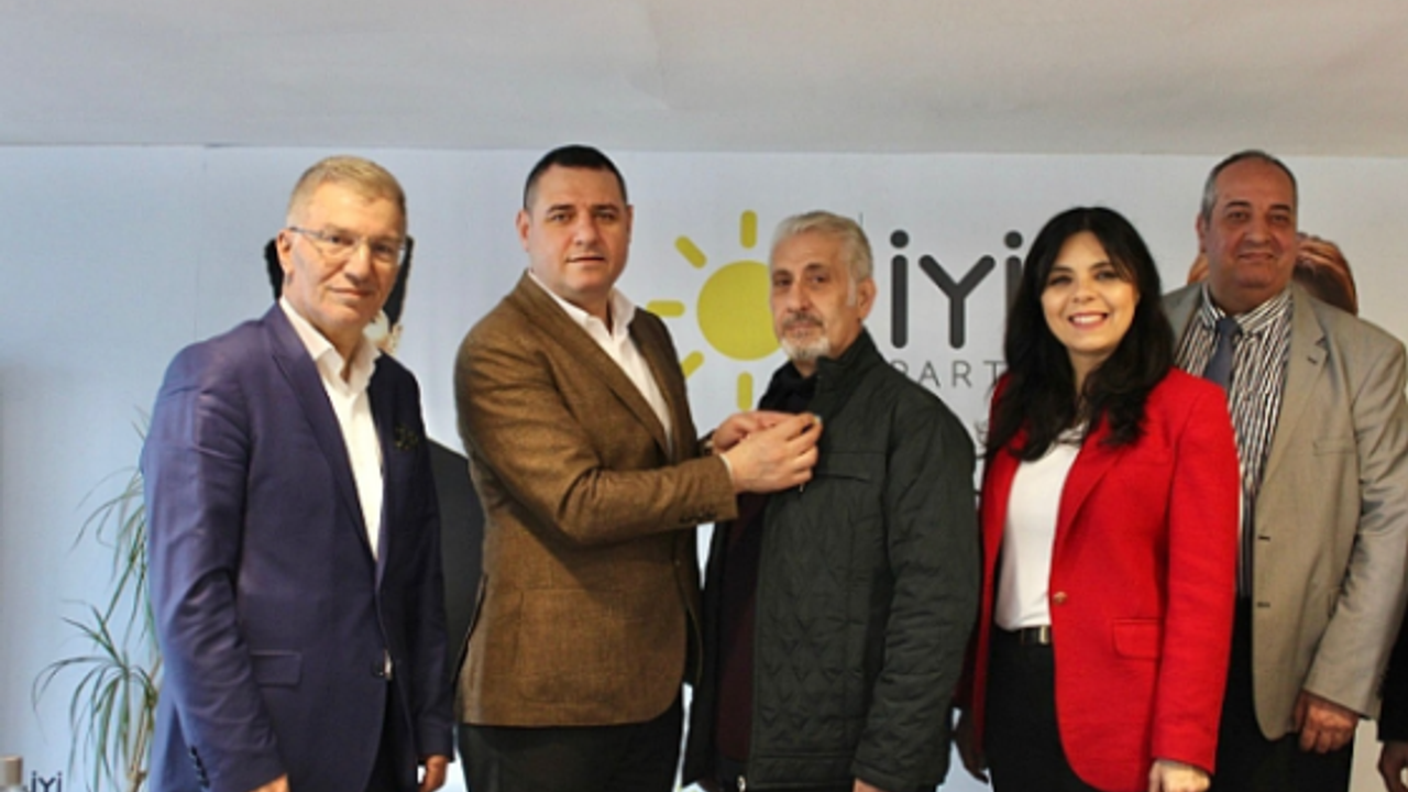 Sevilen iş insanı İYİ Parti'ye katıldı