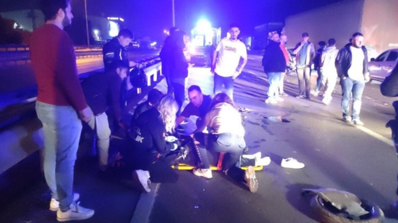 Zincirleme kaza sonrası ortalık savaş alanına döndü: 2 yaralı
