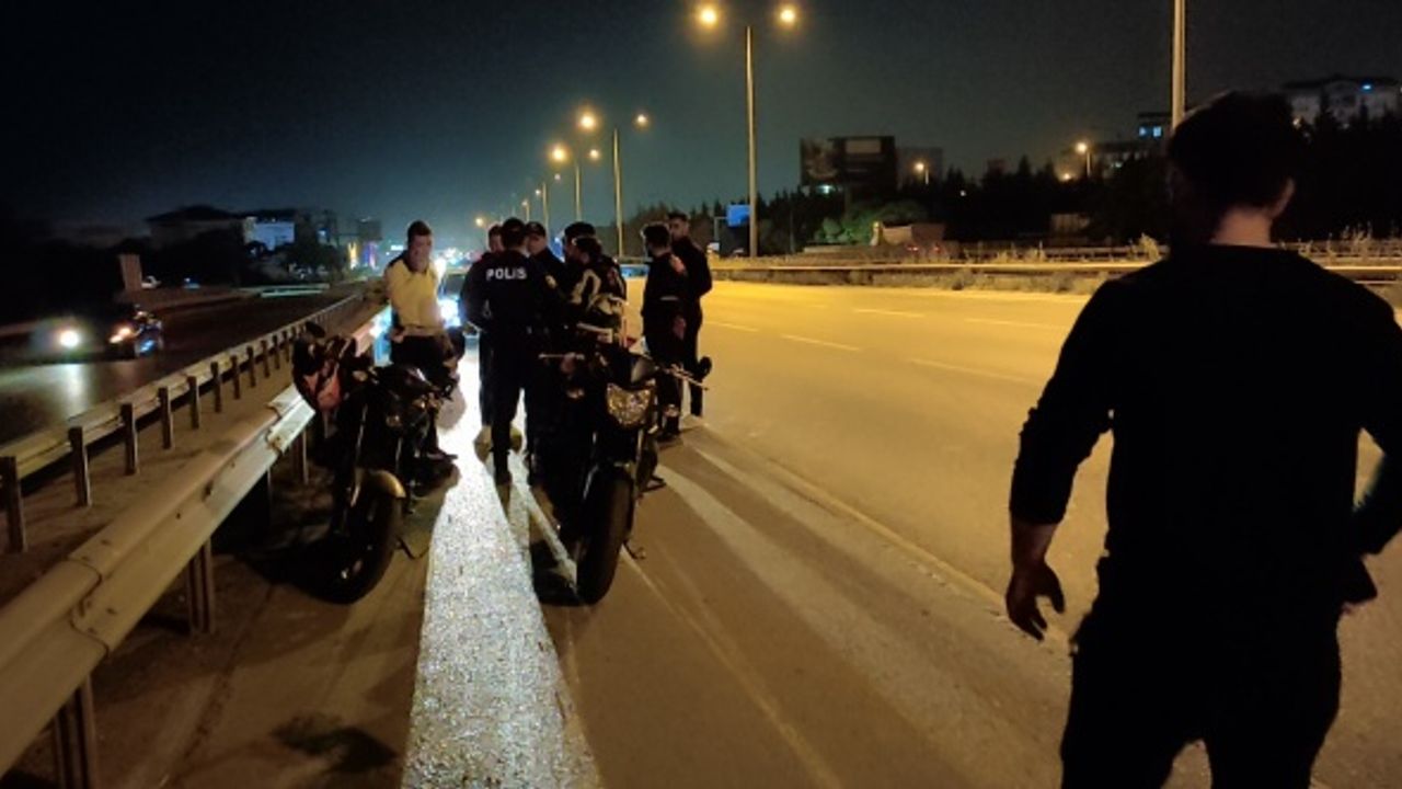 Otomobile arkadan çarpan motosikletin sürücüsü yaralandı