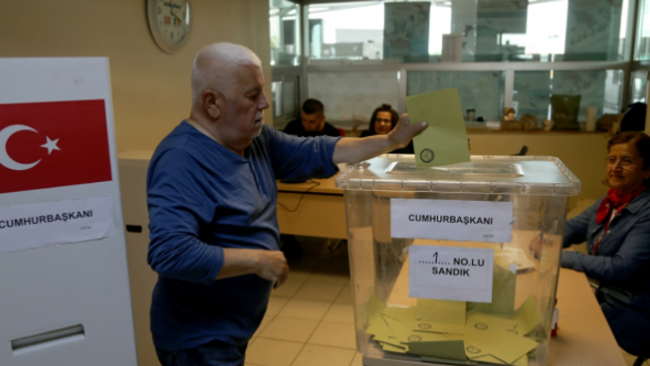 Sınır kapılarında 2. tur oyları rekora koşuyor