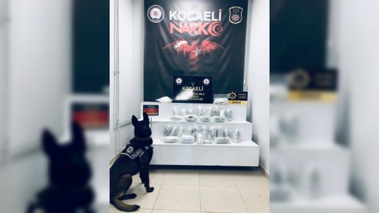 Zuladaki 9 kilo 500 gram uyuşturucu polisin dikkatinden kaçmadı