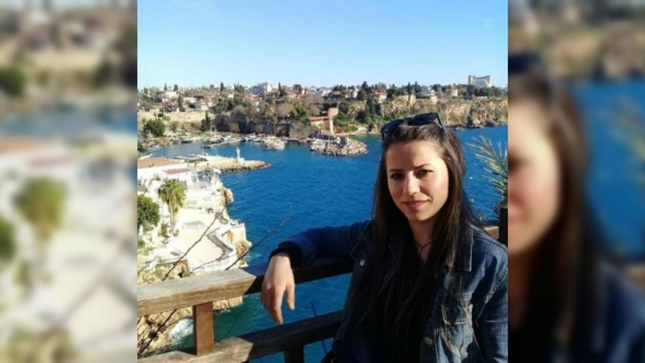 Eşi tarafından katledilen 3 çocuk annesi son yolculuğuna uğurlandı