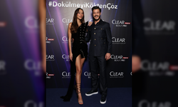 Reklam yüzü olan Dilan Çiçek Deniz'e sevgili desteği