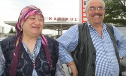 Türkiye’ye gelen gurbetçiler duygu dolu anlar yaşıyor