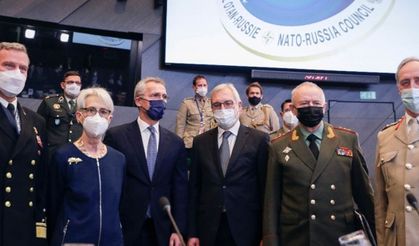 Ukrayna ve Avrupa'nın güvenliği görüşülüyor; NATO-Rusya Konseyi 2019'dan beri ilk kez toplandı