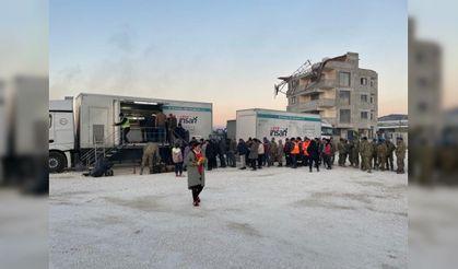 Yüz binlerce kişiye sıcak yemek ikramı