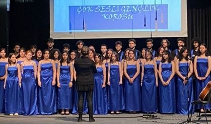 Kocaeli Güzel Sanatlar Lisesi korosu İzmir'den başarıyla döndü