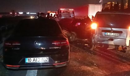 TEM’de 3 aracın karıştığı zincirleme kaza: 4 yaralı