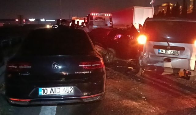 TEM’de 3 aracın karıştığı zincirleme kaza: 4 yaralı