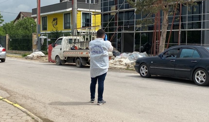 Elektrik akımına kapılan işçi, 3'üncü kattan düşerek ağır yaralandı