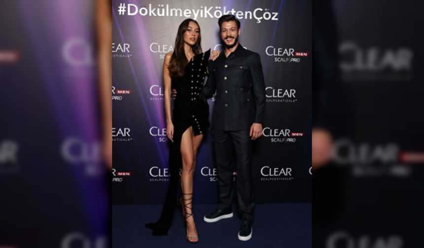 Reklam yüzü olan Dilan Çiçek Deniz'e sevgili desteği